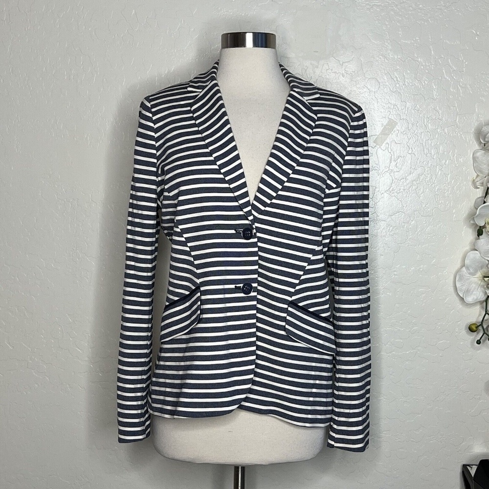 New York & Co. 7th Avenue Design Studio Striped Blue White Size 8 Blazer Jacket